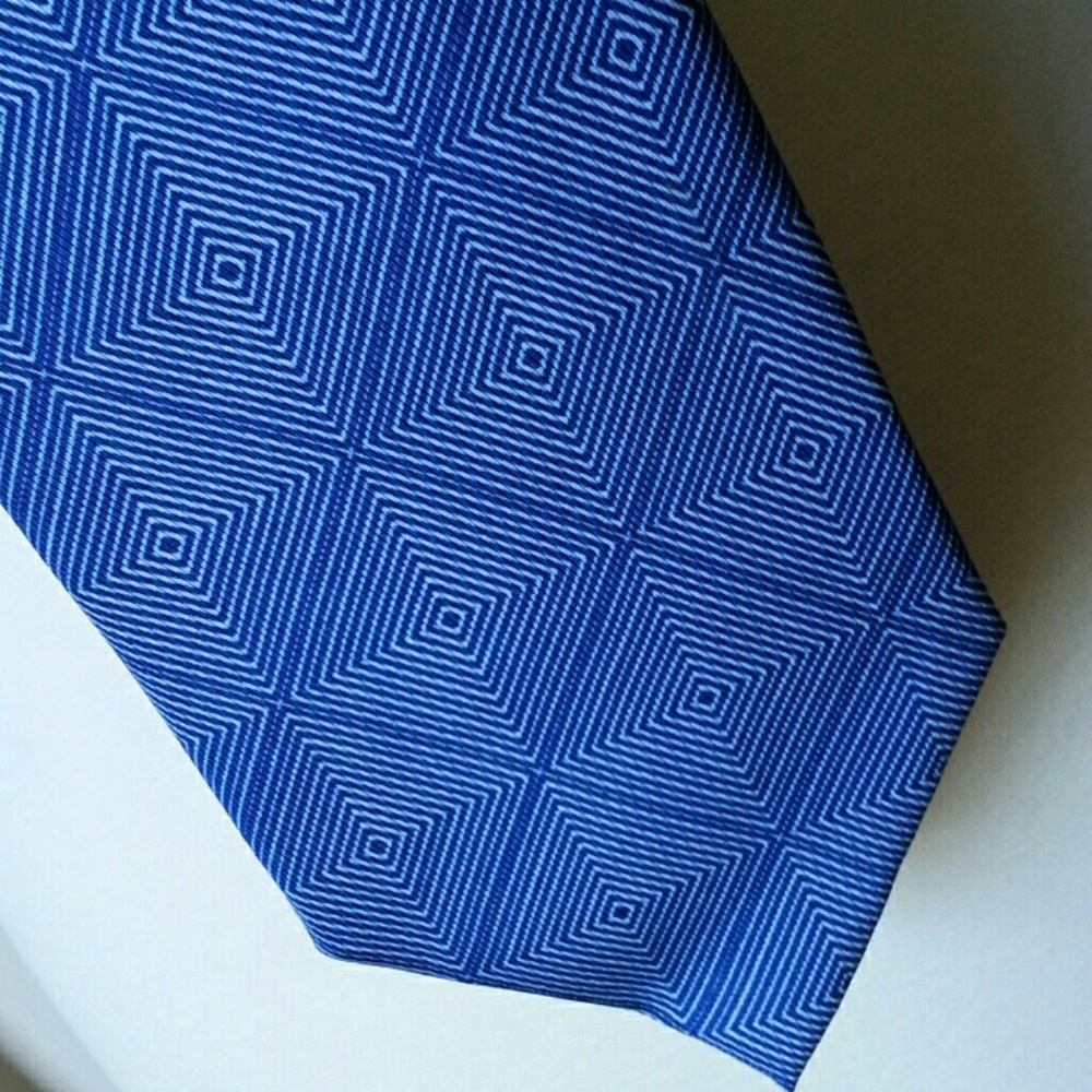 Barneys New York Handmade Silk Tie